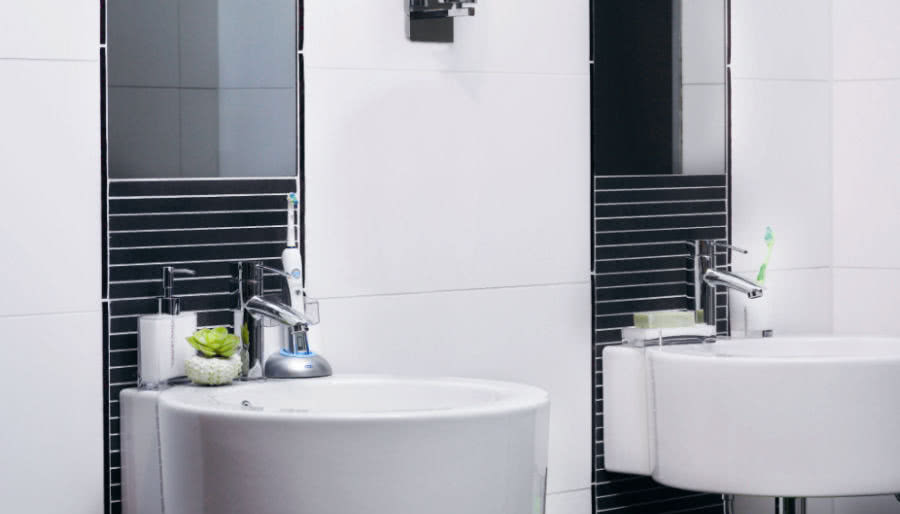 Oświetlenie w łazience - lampy i kinkiety