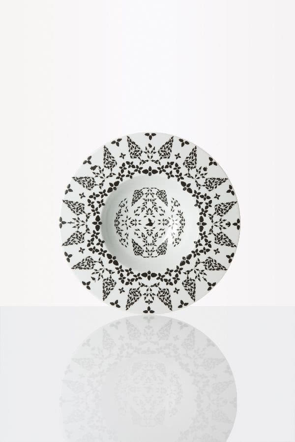 Ornamenty tworzone przez parę projektantów z...