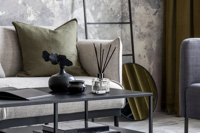 Zapachy we wnętrzu - jak kompozycje zapachowe kreują charakter domu?