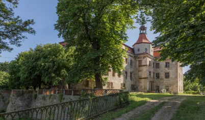 Tak wygląda pałac, który kupił Maciej Musiałowski! To XVIII- wieczna budowla na Śląsku!