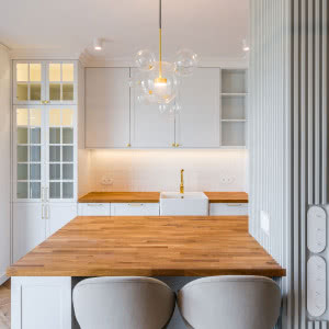 Jak wybrać właściwe oświetlenie dla wyspy w kuchni?