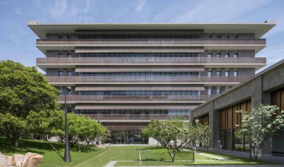 Liu Jakiun laureatem nagrody Pritzker! Jakimi zasłynął budynkami?