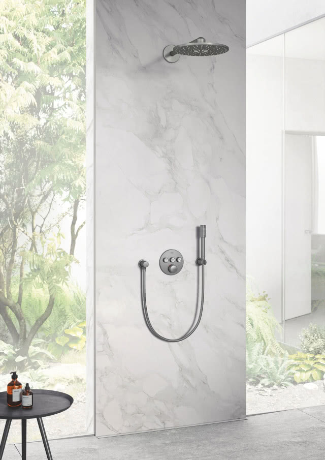 Prysznic z kolekcji Euphoria
SmartControl wyposażono
w intuicyjny panel sterowania