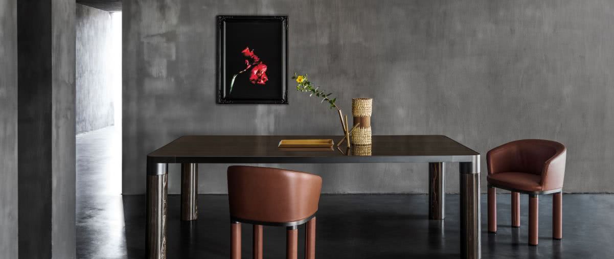 Stół - design na cztery nogi. Historia mebla 