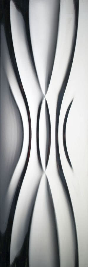 Płytka Silver Sea (Ceramicas Aparici) przypomina...