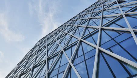 Villa Metro - biurowy majstersztyk ze szklaną fasadą