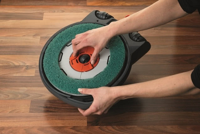 Montaż tarczy polerującej