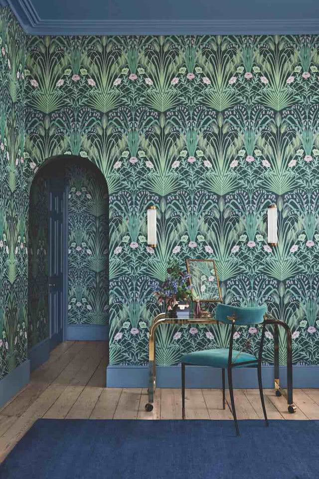 Duże i ciemne wzory tapet