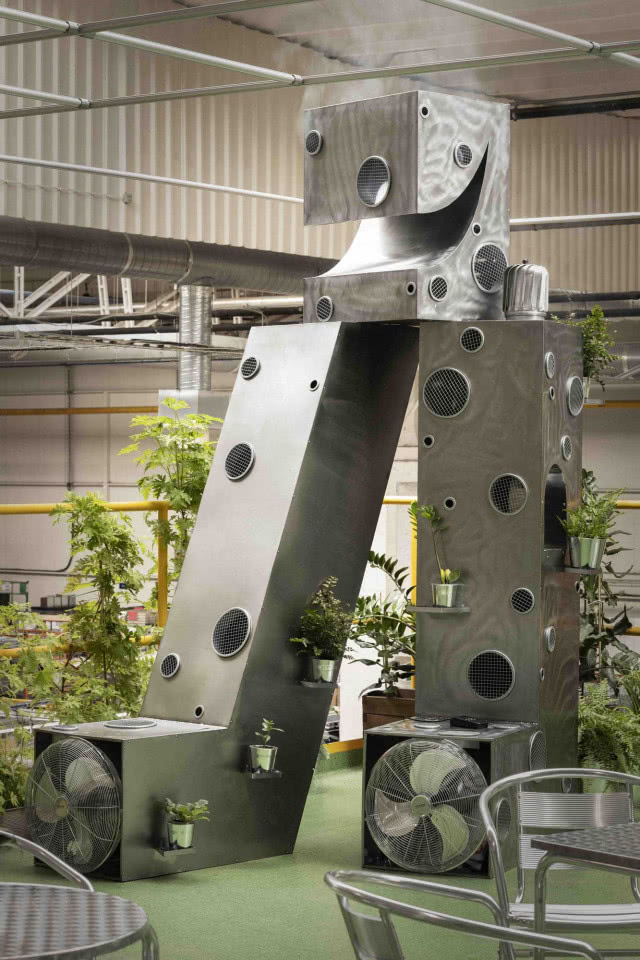 Inhalatorium - niezwykła instalacja artystyczna w zakładzie Elica