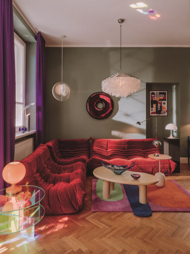 Salon w stylu mid-century modern