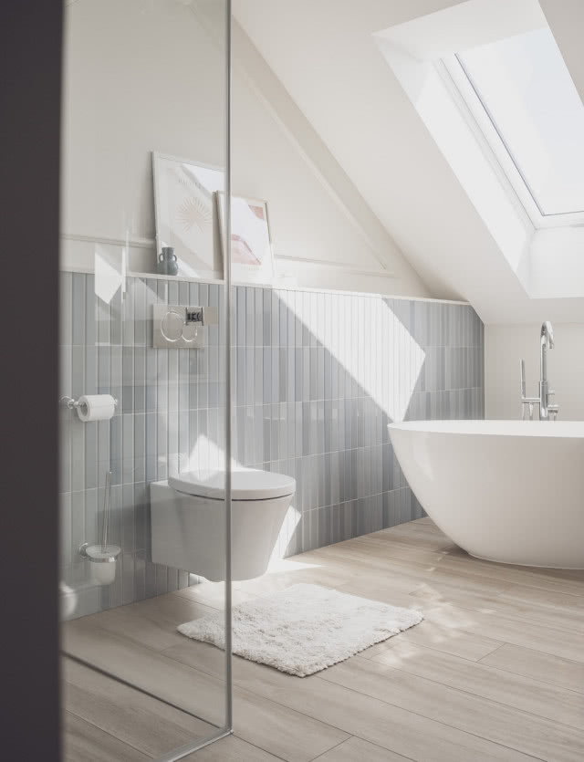 owalna wanna w łazience