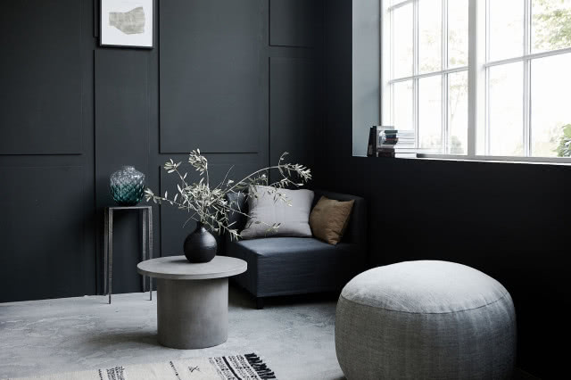 Betonowy stolik kawowy