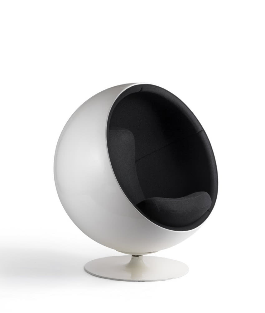 Kultowy forel Ball Chair. Design Eero Aarnio....