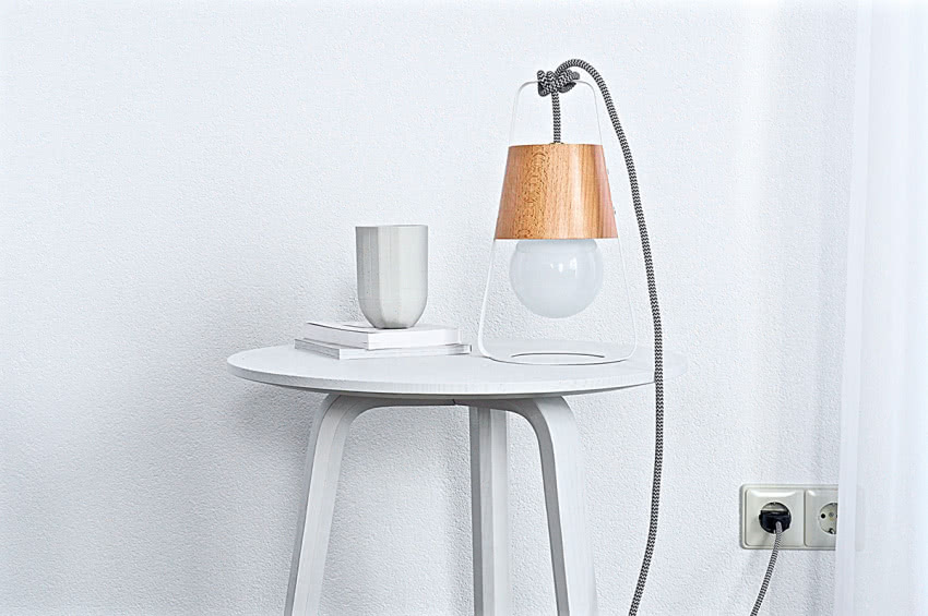 Lampa Latarnia może być używana również w wersji...