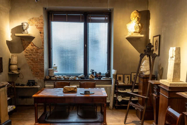 pracownia Karola Tchorka