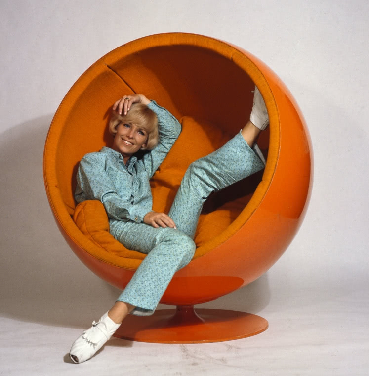 Ball Chair - fotel w kształcie kuli, design Eero...