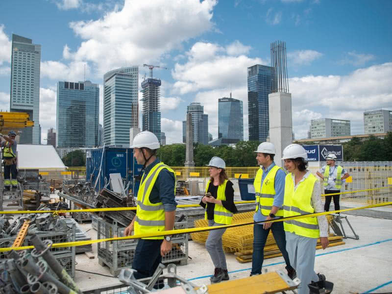 Muzeum Sztuki Nowoczesnej podczas budowy, lipiec...