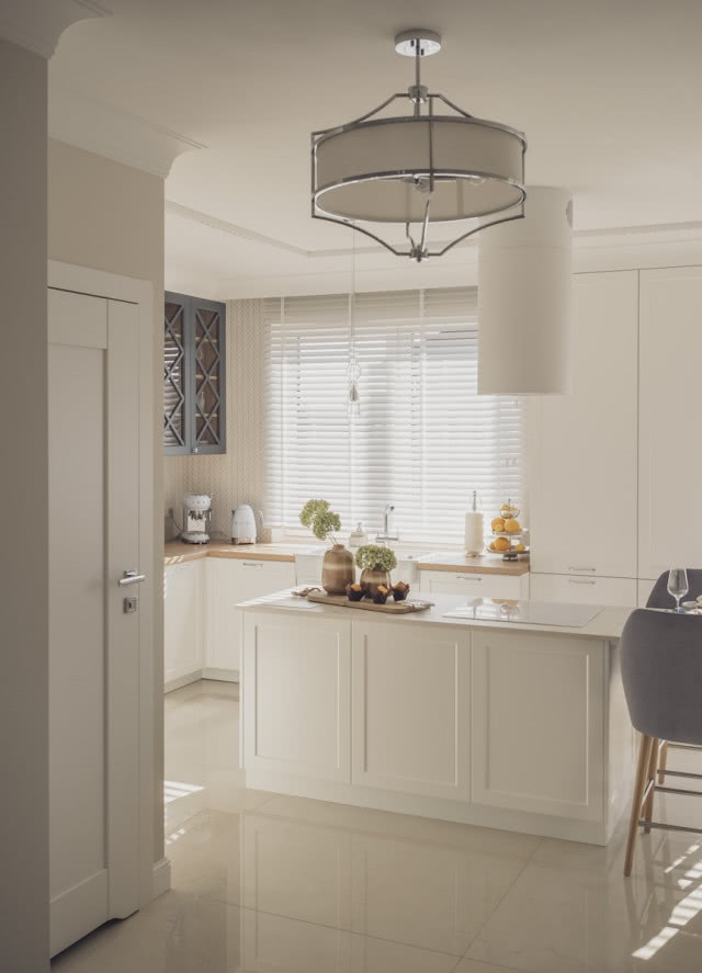 wyspa kuchenna na środku