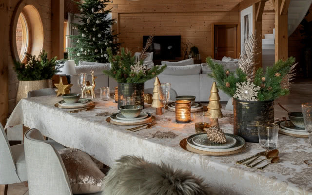 Świąteczna aranżacja stołu