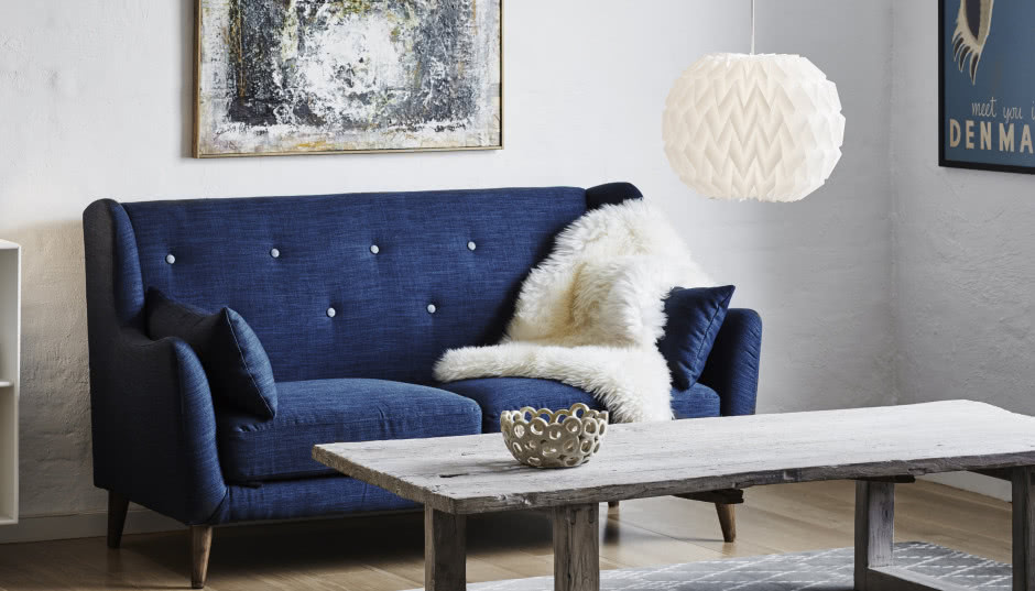 Domowa lampa - wisząca, stojąca czy kinkiet?