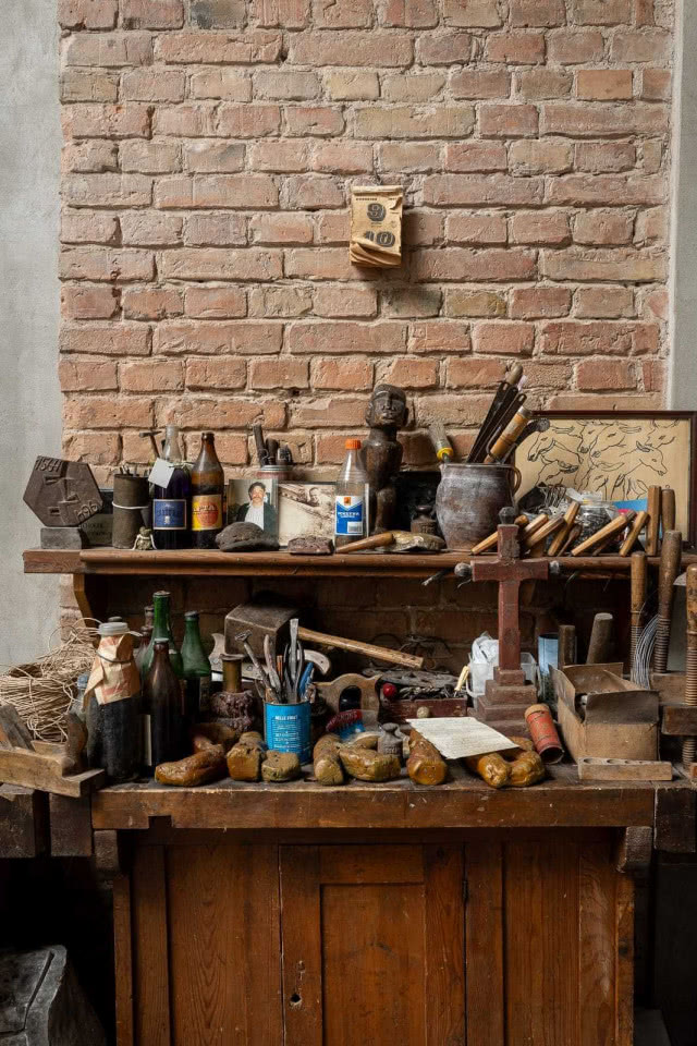 szafka z narzędziami