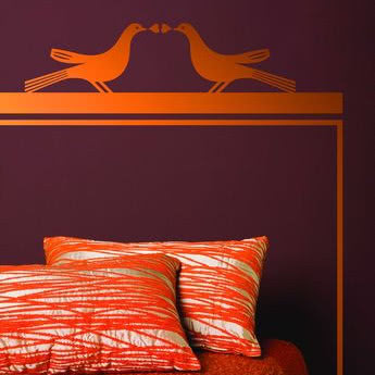 Pomarańcz i czekoladowy brąz w sypialni