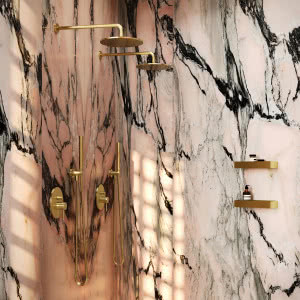  Estetyka wnętrza ukryta w detalach – akcesoria OMNIRES, które stylizują przestrzeń 