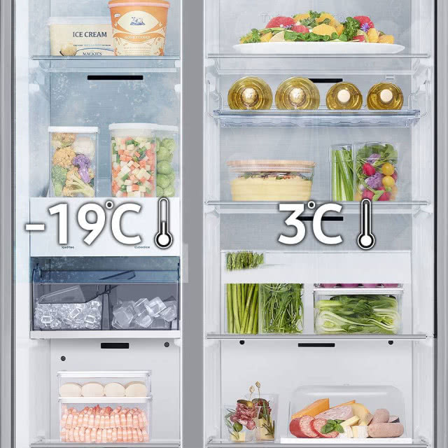 wnętrze lodówki, półki produkty spożywcze, Warzywa, wędlina, olej, kostki lodu, sery