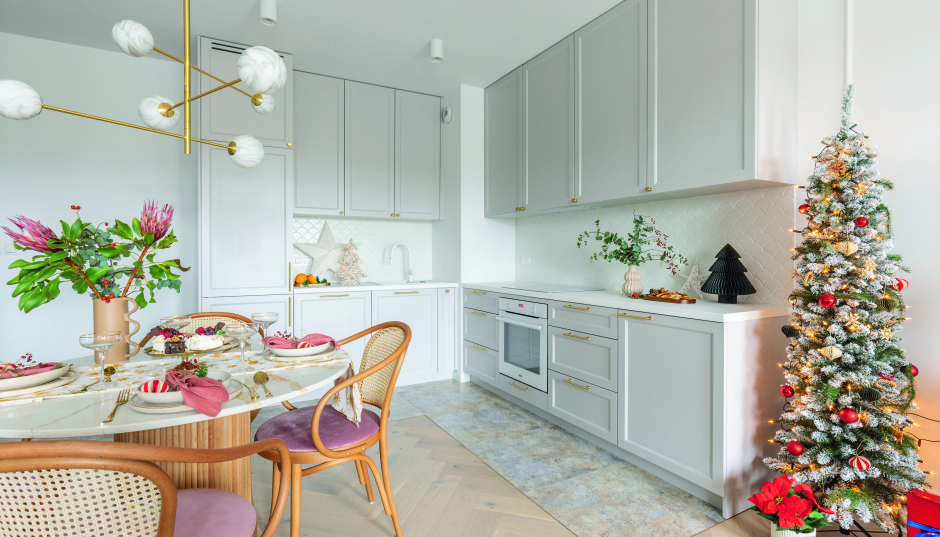 Pastelowe Święta w stylu glamour! W salonie stanęła błękitna kanapa!