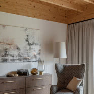 Święta w drewnianym domu - tu króluje klimat chalet chic!