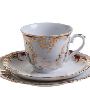 Elegancka zastawa stołowa i akcesoria