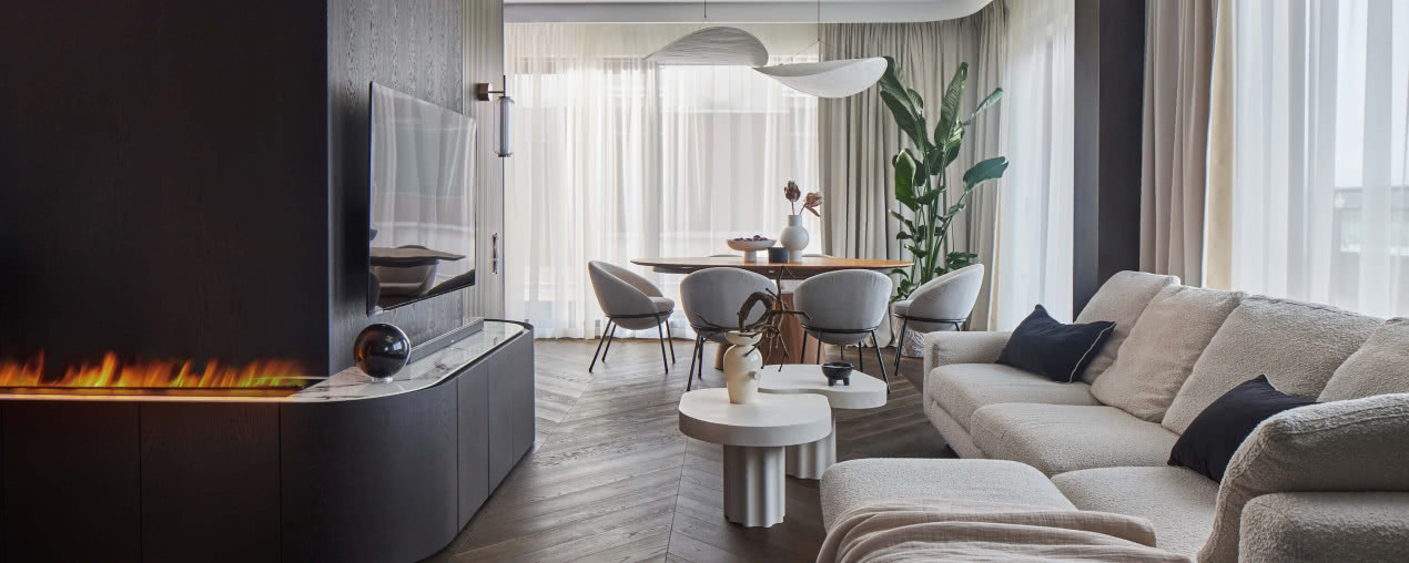 Elegancja i kontrasty w 130-metrowym apartamencie: głębokie brązy w duecie z antracytem
