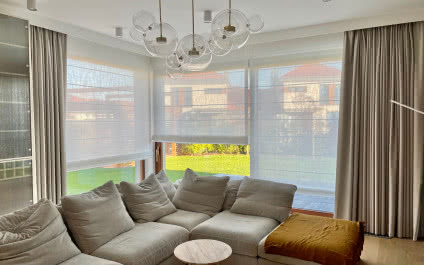 Jakie zasłony wybrać do salonu i sypialni?