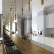 Luksusowy apartament na Wilanowie. Tutaj dominuje róż!