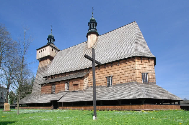 Drewniany kościół Wniebowzięcia Najświętszej Marii Panny w Haczowie