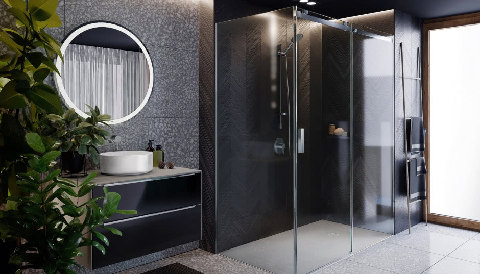 Wygodny prysznic, czyli brodzik, kabina, panel i... ergonomia