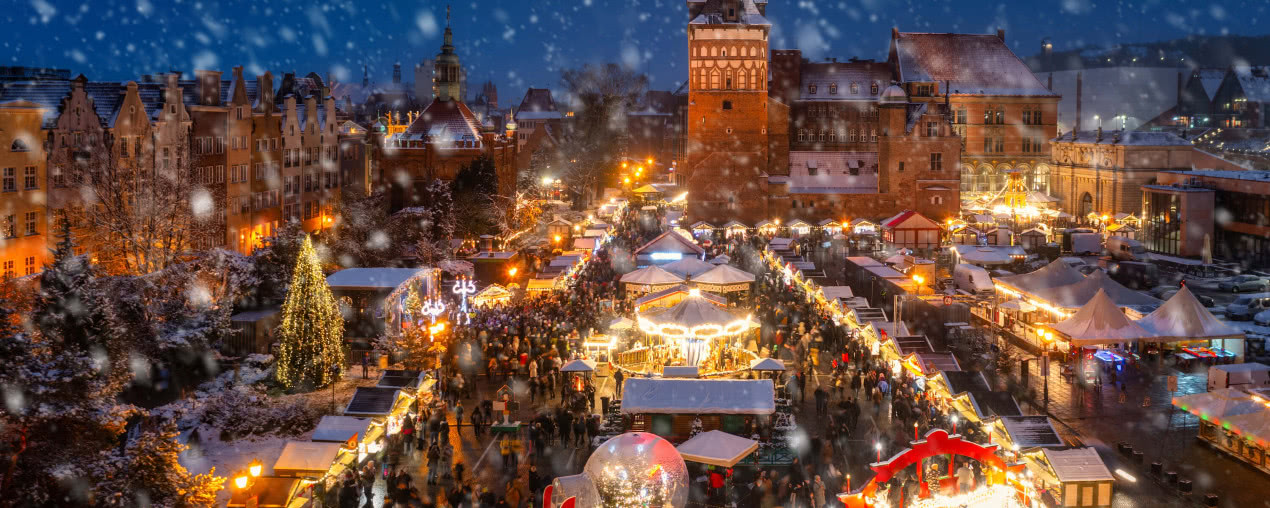 Najpiękniejsze jarmarki bożonarodzeniowe 2024 w Polsce! Które warto odwiedzić? 