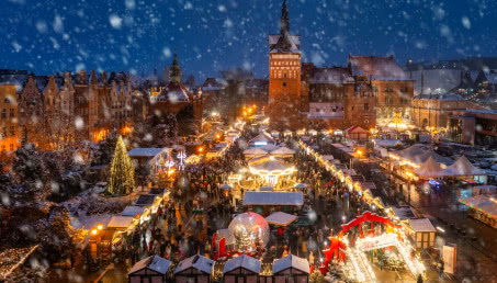 Najpiękniejsze jarmarki bożonarodzeniowe 2024 w Polsce! Które warto odwiedzić? 