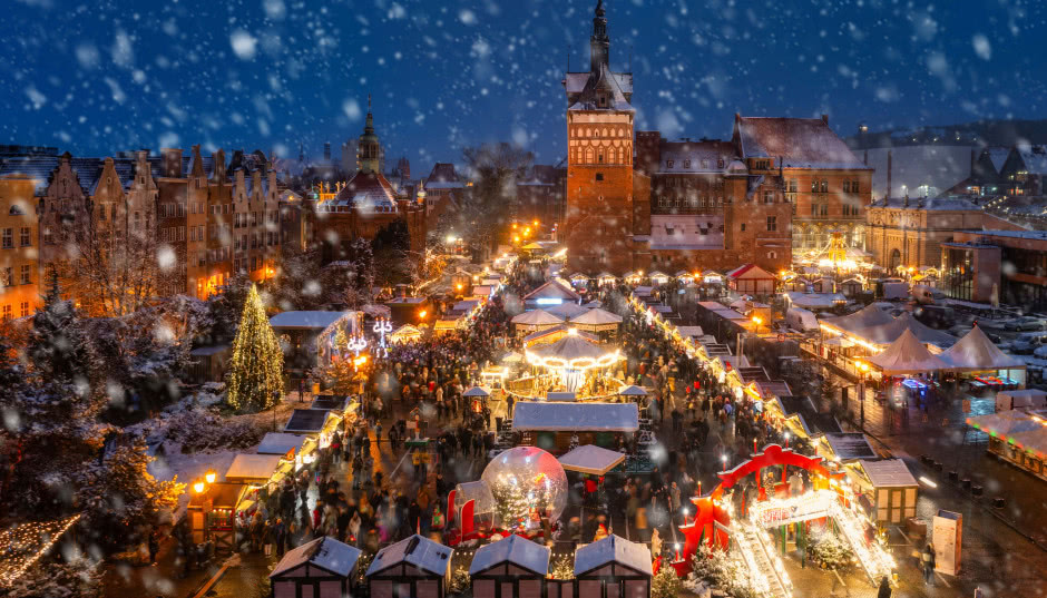 Najpiękniejsze jarmarki bożonarodzeniowe 2024 w Polsce! Które warto odwiedzić? 