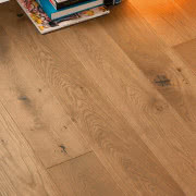 W jodełkę - Wzór paneli laminowanych Dąb Manor...