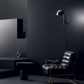 czarne meble, czarny fotel, czarny stolik kawowy, czarne oświetlenie i dodatki