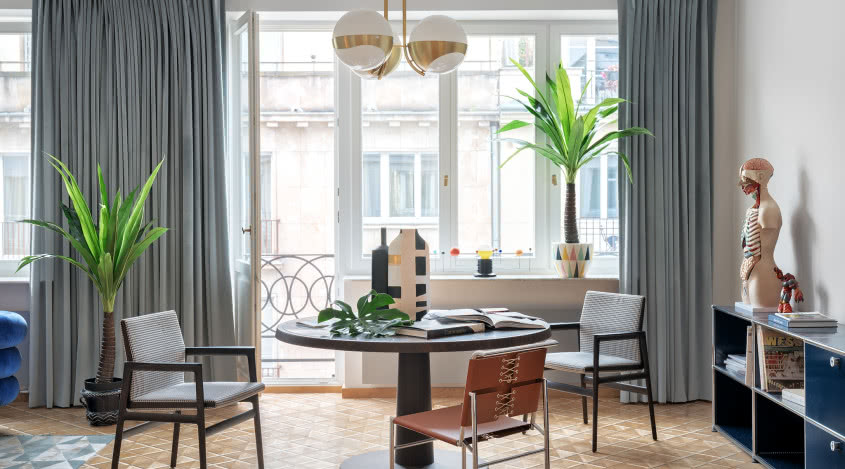 Modernistyczne mieszkanie w luksusowej kamienicy