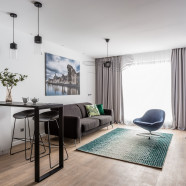 Aranżacja z motywem pawiego pióra