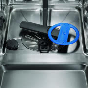 Ramię FlexiSpray umożliwia dokładne umycie nawet...