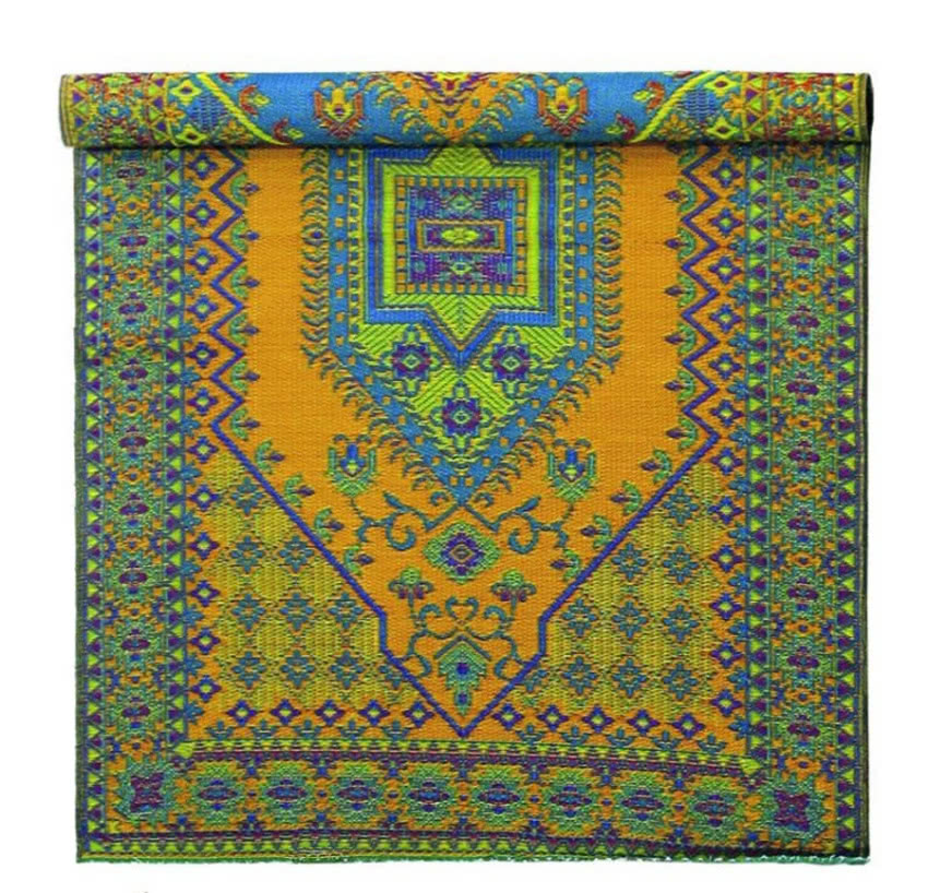 Dywan ogrodowy z przetworzonych toreb...