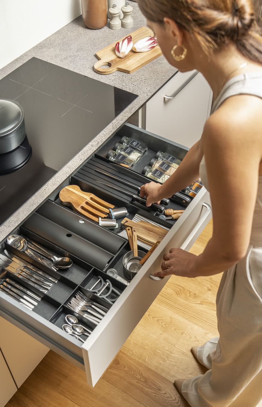 FineLine LiniQ – elegancki wkład z drewna do szuflady