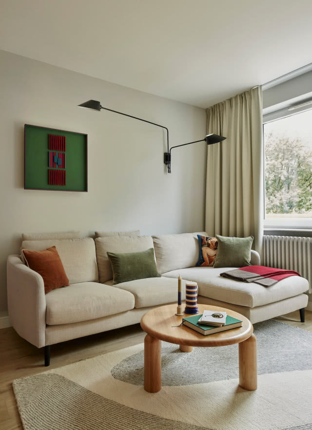 nowoczesna kanapa w salonie