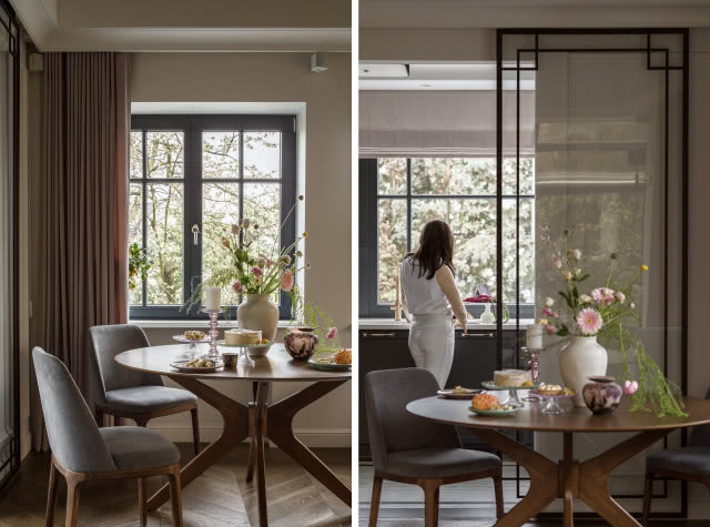 Elegancka kuchnia oddzielona szklanymi drzwiami