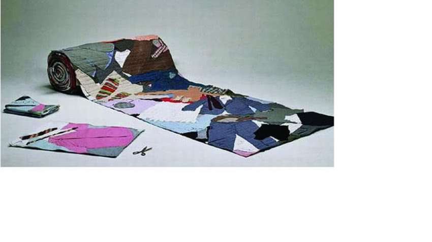 Chodnik cięty z metra ze starych ubrań, Volksware.