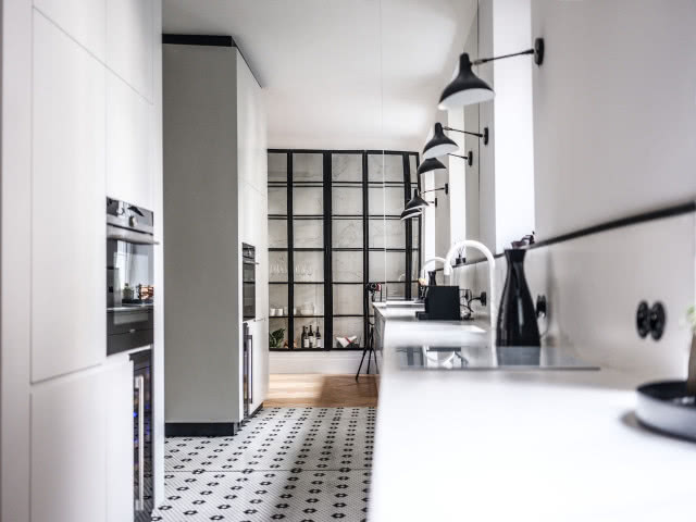 Kuchnia czarno biała